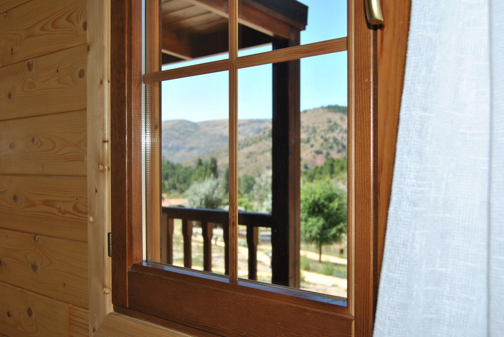 Cabanas De Javalambre Camarena de la Sierra Szoba fotó