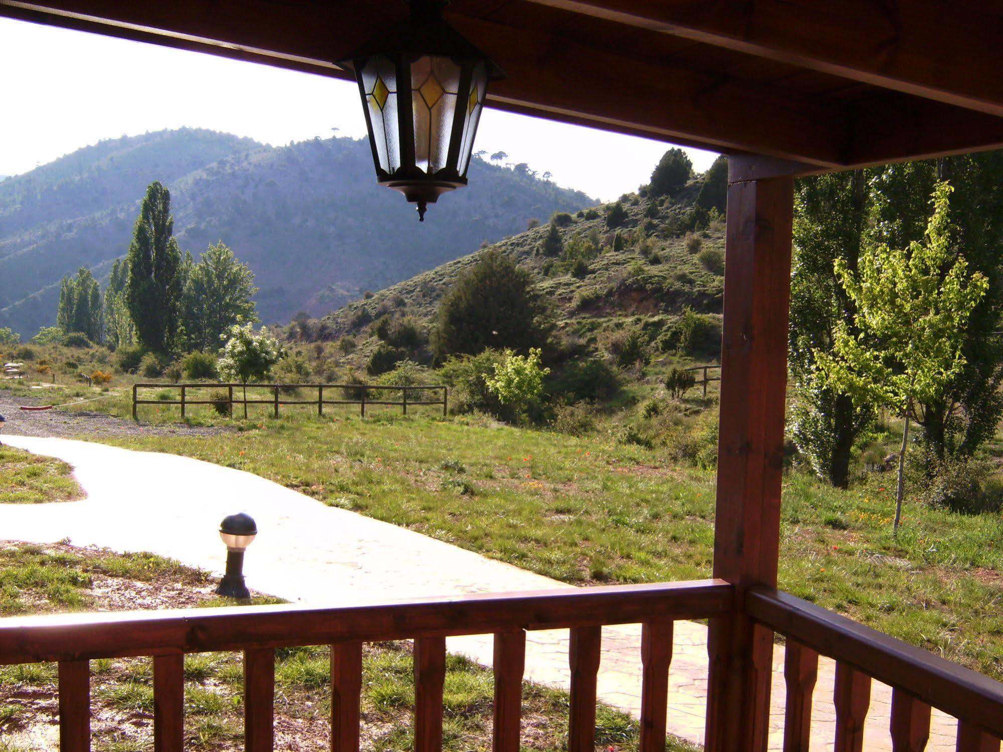 Cabanas De Javalambre Camarena de la Sierra Kültér fotó
